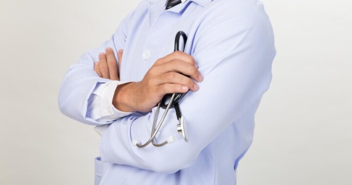 bezp--atne-pojemniki-na-odpady-medyczne-dost--pne--auto-3914